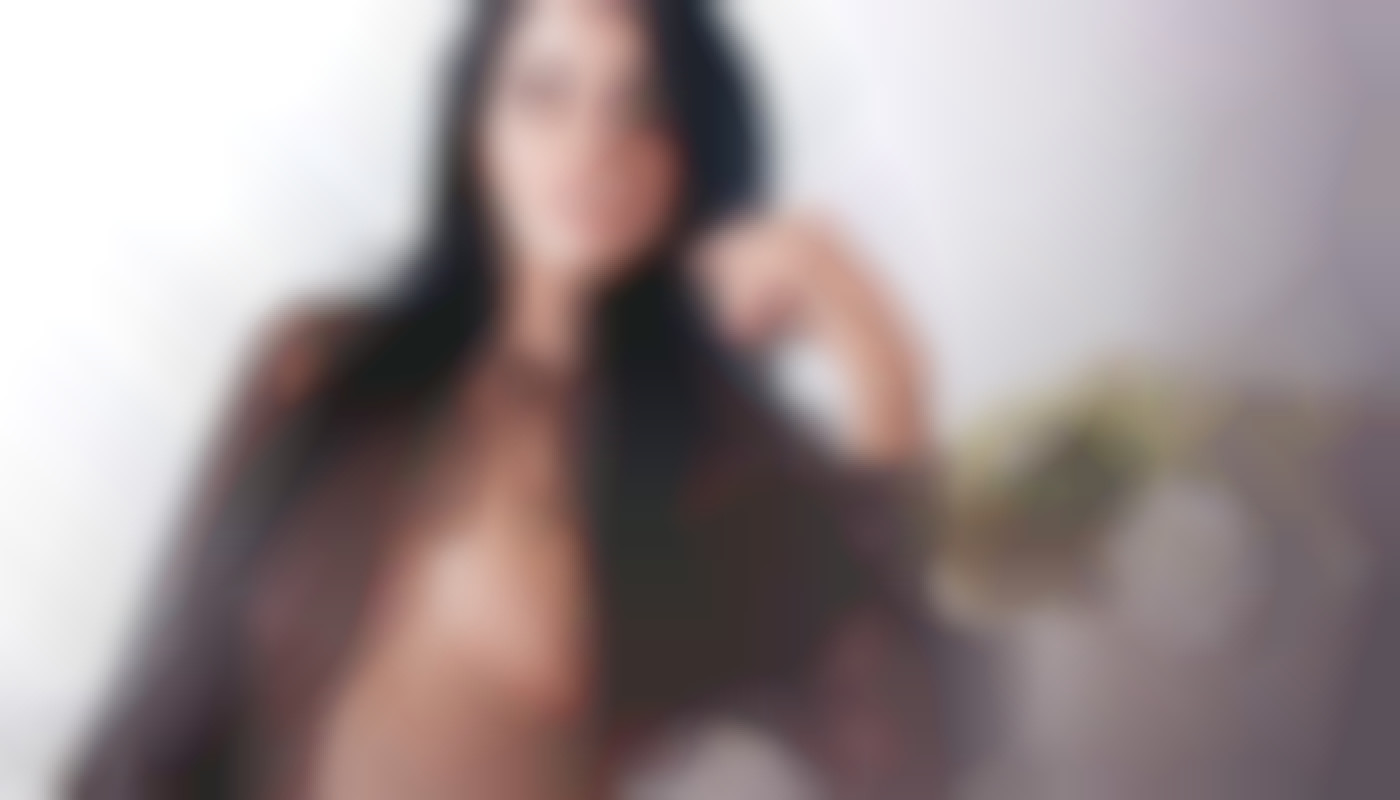 Explorer la diversité des relations dans la communauté LGBTQ+ : Comprendre l'importance de la communication et du respect mutuel